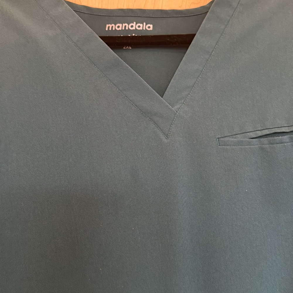 Scrub Top - Picture 4 of 4
